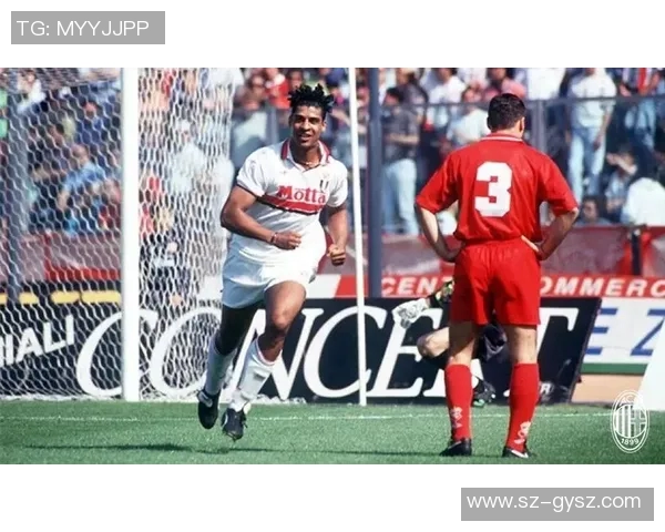 历史上穿着3号球衣的足球明星们的辉煌成就与传奇故事